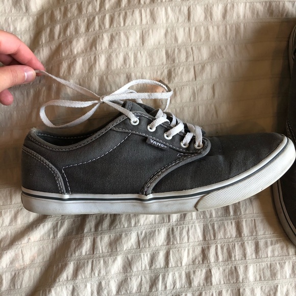 VANS - Picture 2 of 4